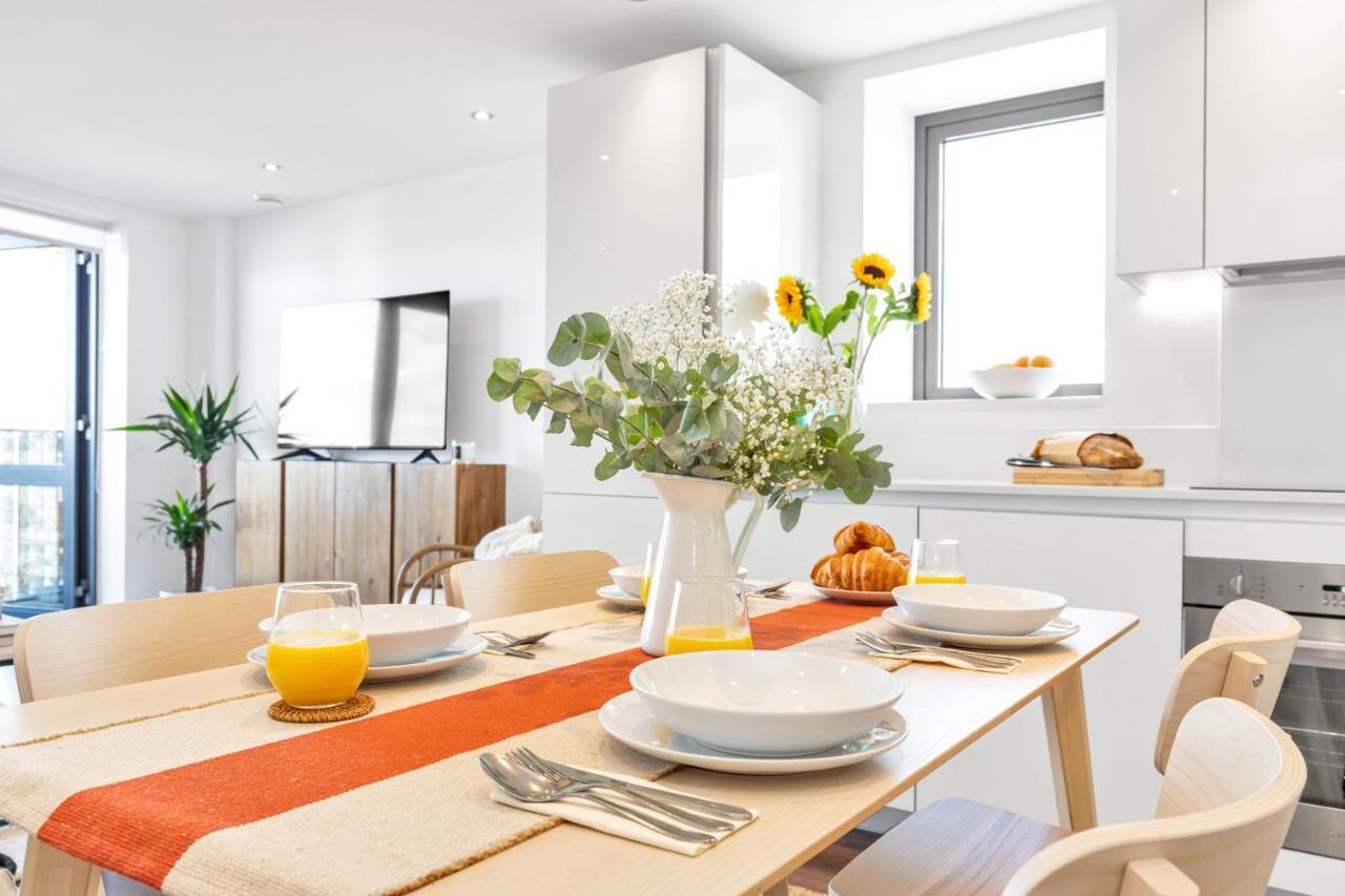 Modern Luxe Apt Just 10 Mins From Tower Bridge! Easy Access To Tube And Bus London Ngoại thất bức ảnh